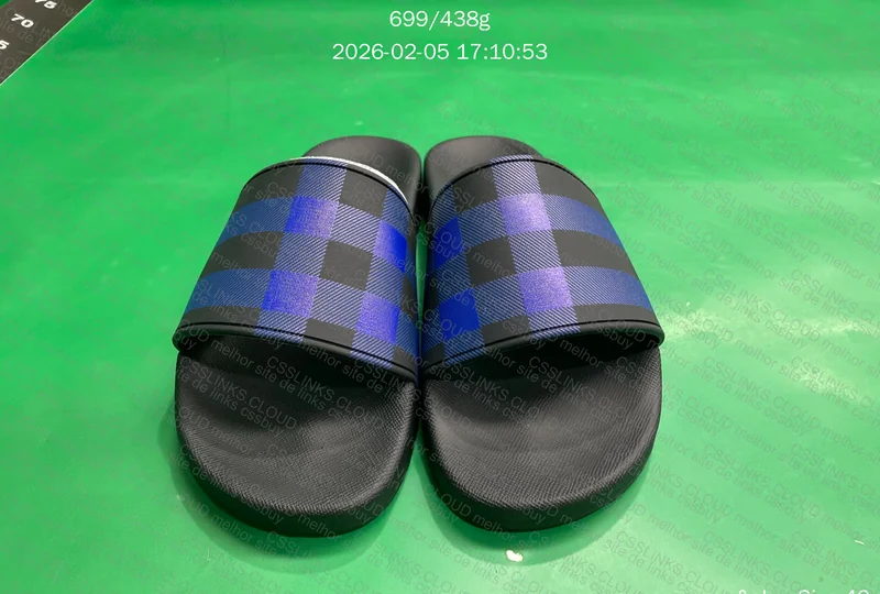 Burberry Slide 7