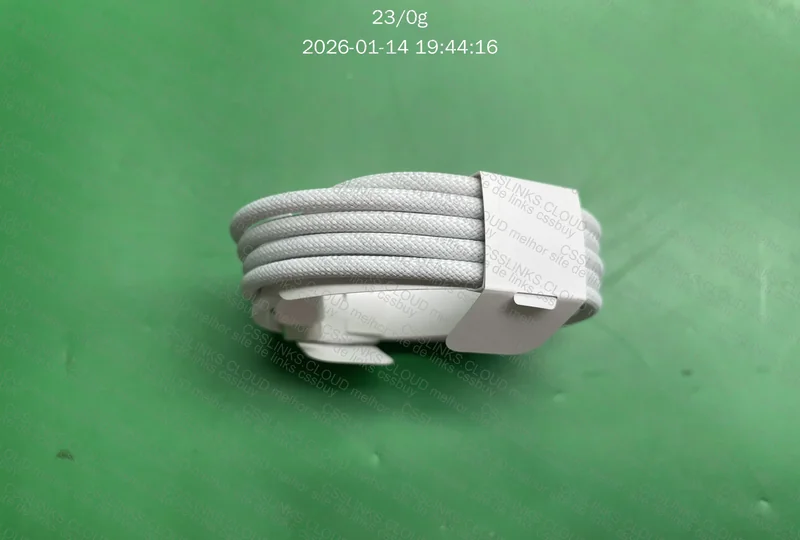 Cabo apple usb-c og (eu acho)
