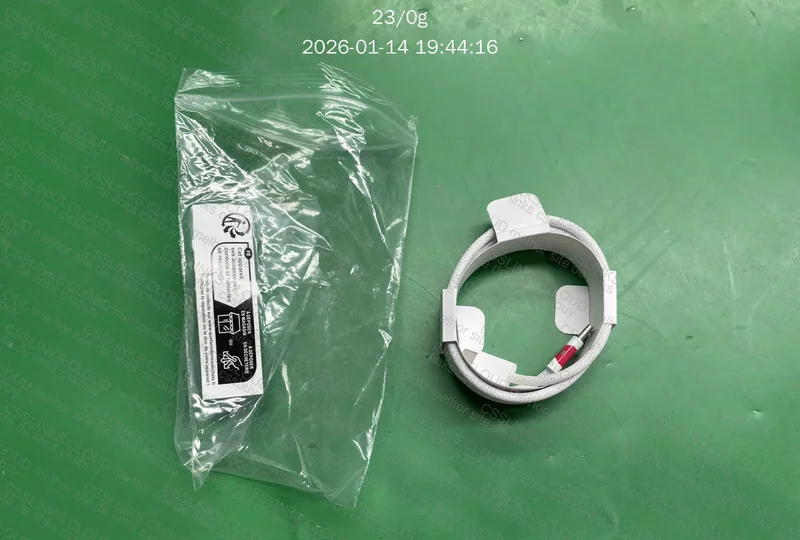 Cabo apple usb-c og (eu acho) 3