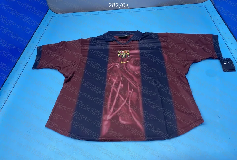 Cactus Jack x Barcelona - Retro 3