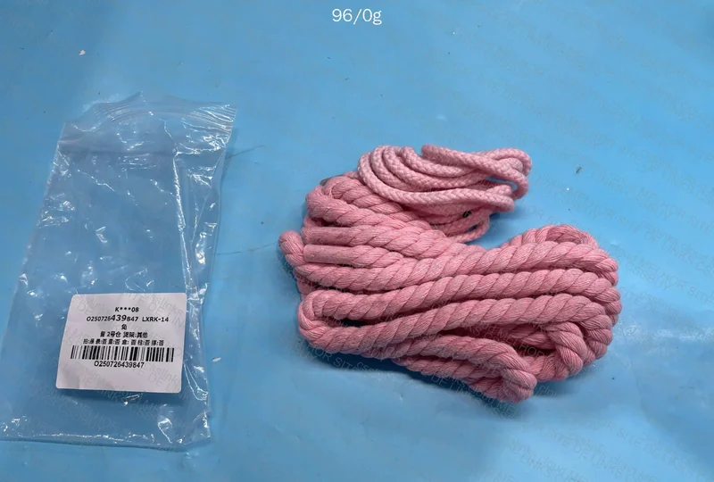 Thick Shoelaces