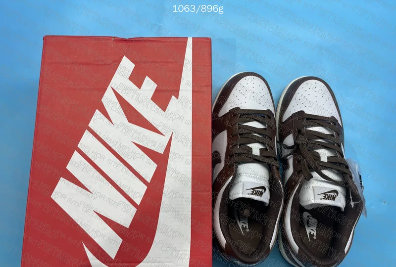 Random Box (Blind-Box) - Nike Dunk Low Cacao Wow