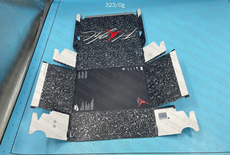 Sneakers Box