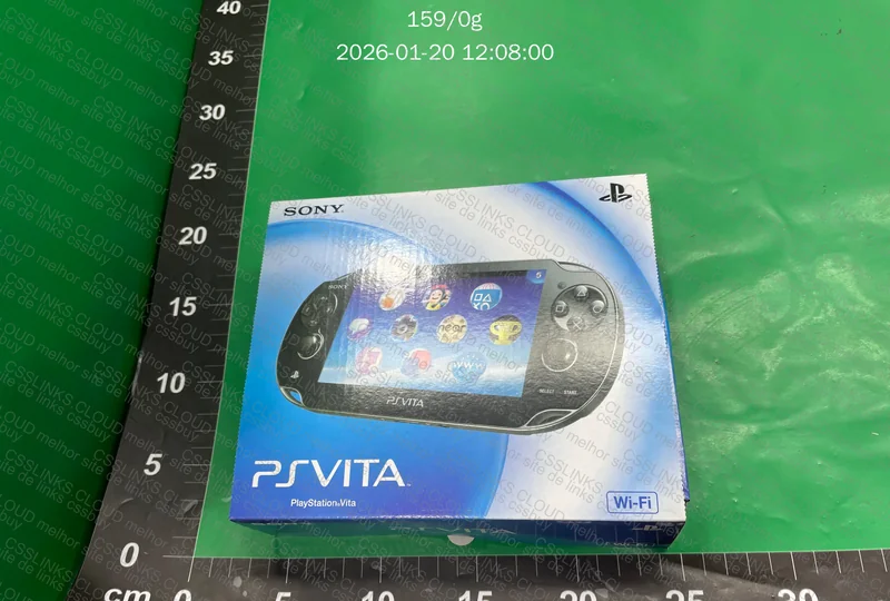 Caixa e manuais do PS vita kkkk