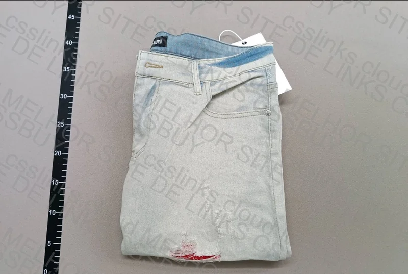 Amiri Pants 4