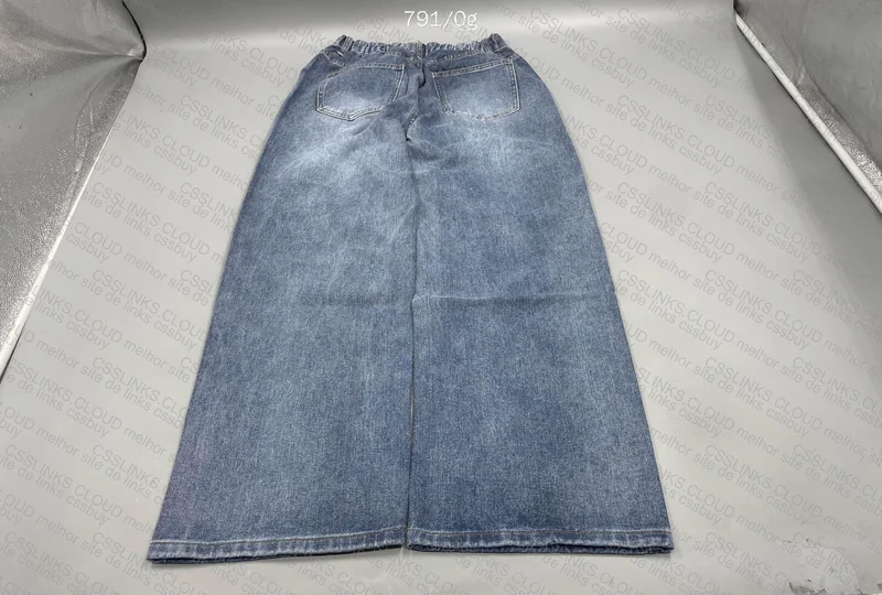 Baggy Pants 4