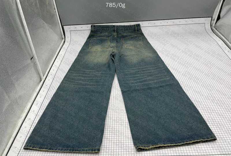 Baggy Pants 3