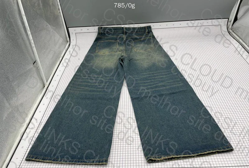 Baggy Pants 4