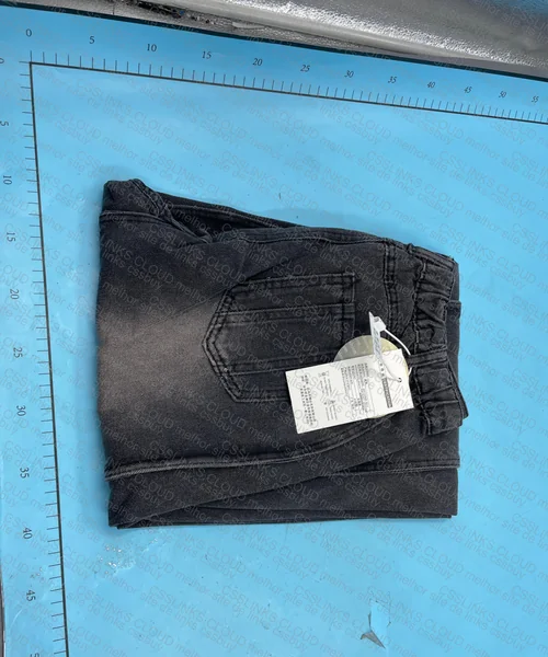 Baggy Pants