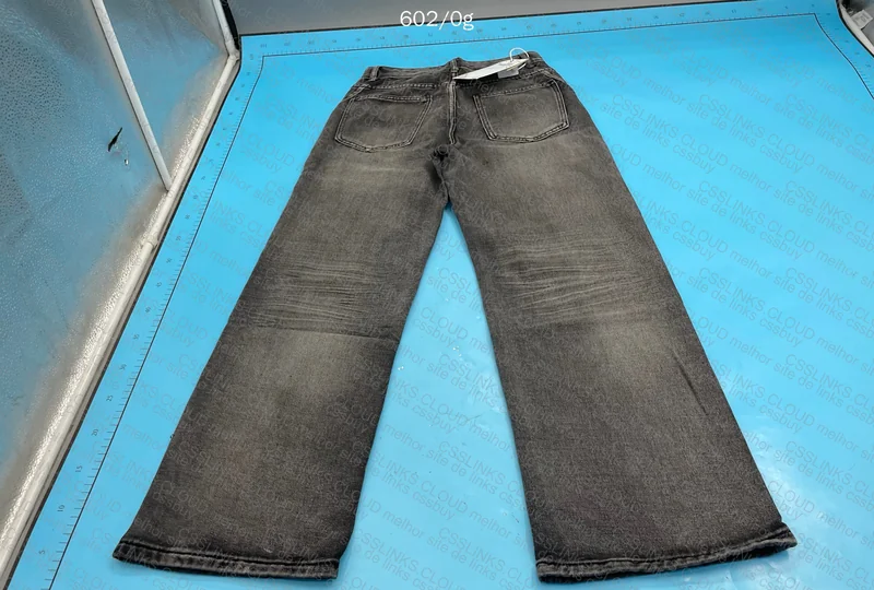Baggy Pants 4