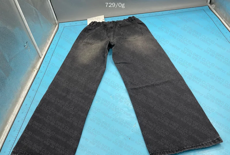 Baggy Pants 3