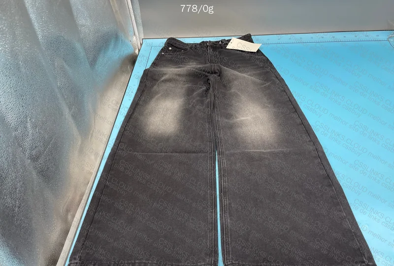 Dark Baggy Jeans 3