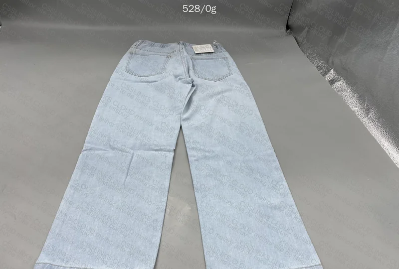 Baggy Jeans at a Good Price