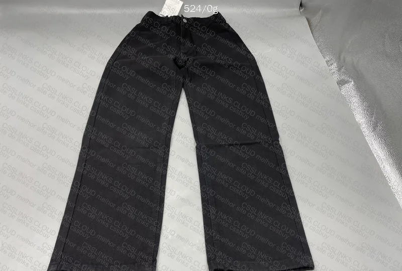 Baggy Jeans at a Good Price