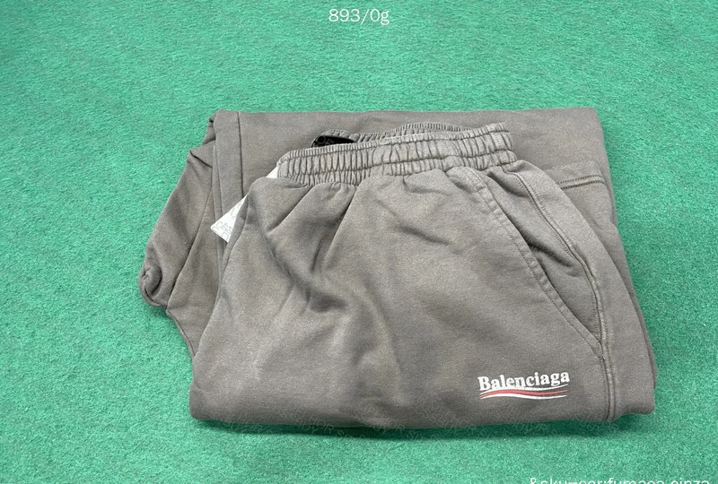 Balenciaga SweatPants / Sweatshirt 3