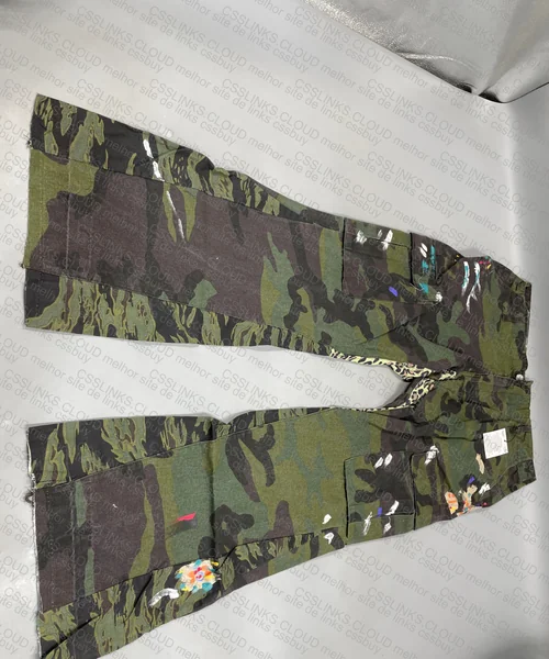 Camo Gallery Dept Pants