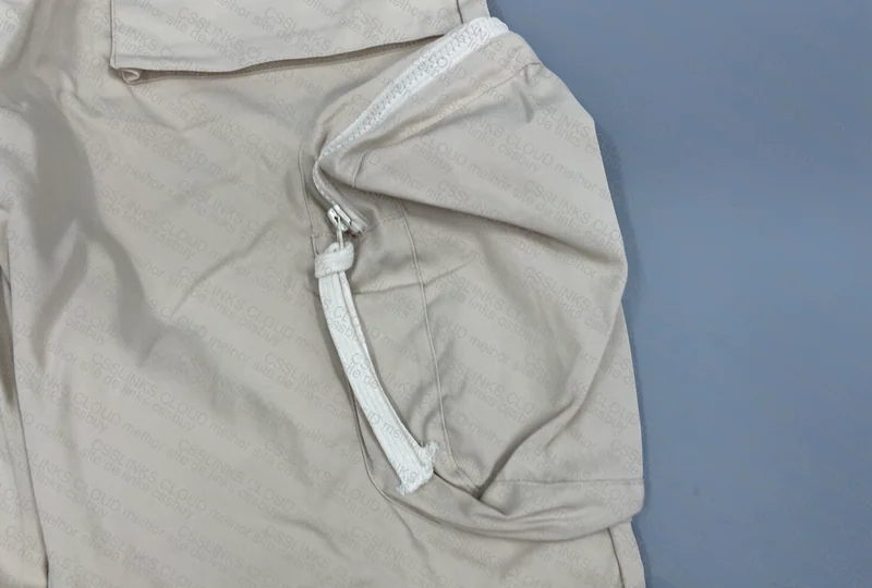 Cargo Pants with Many Pockets 2