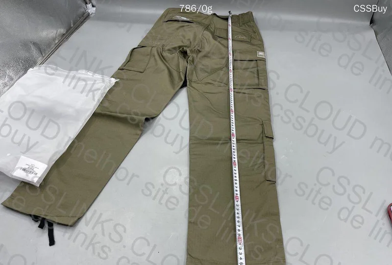 Corteiz Cargo Pants 4