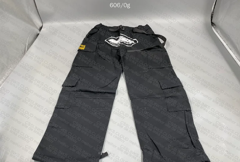 Corteiz Cargo Pants 5