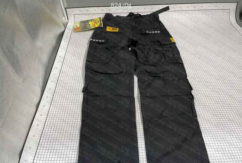 Corteiz Cargo Pants 4