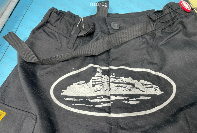 Corteiz Cargo Pants 4