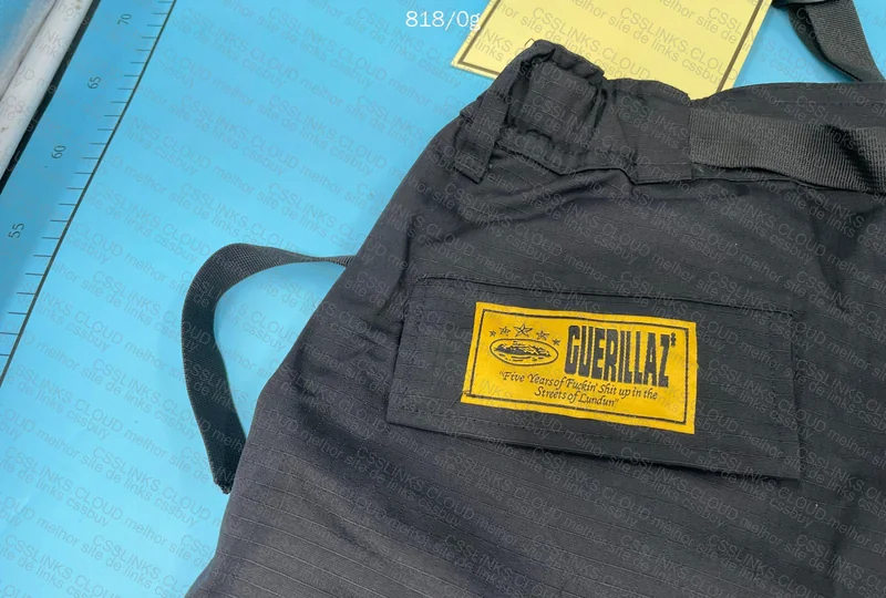Corteiz Cargo Pants 6