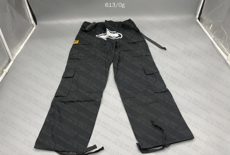 Corteiz Cargo Pants 2