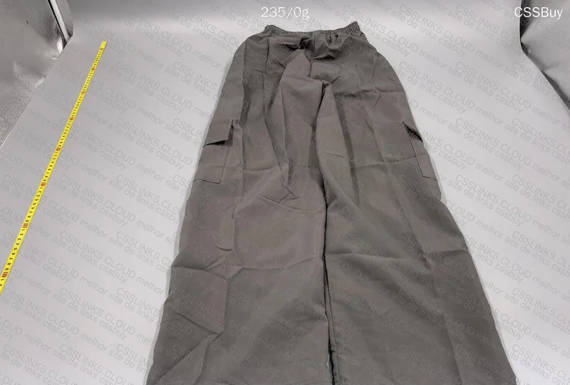 Generic Cargo Pants 3