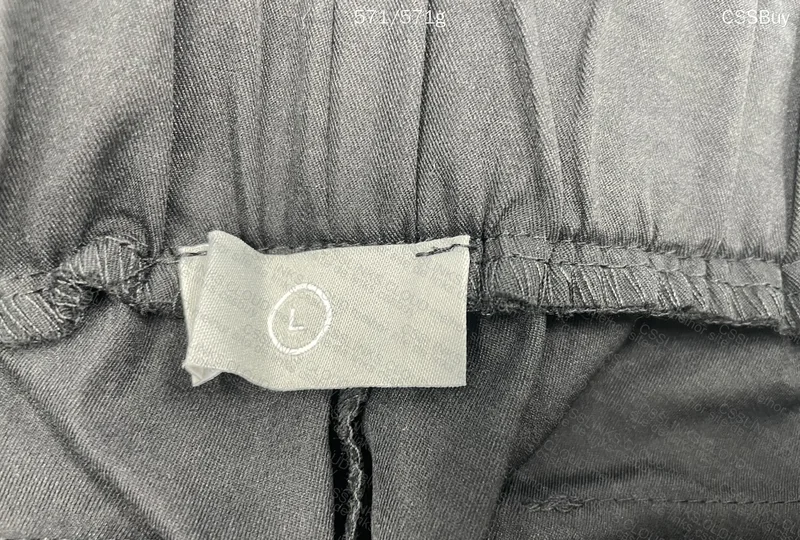 Cargo Pants with Many Pockets 3