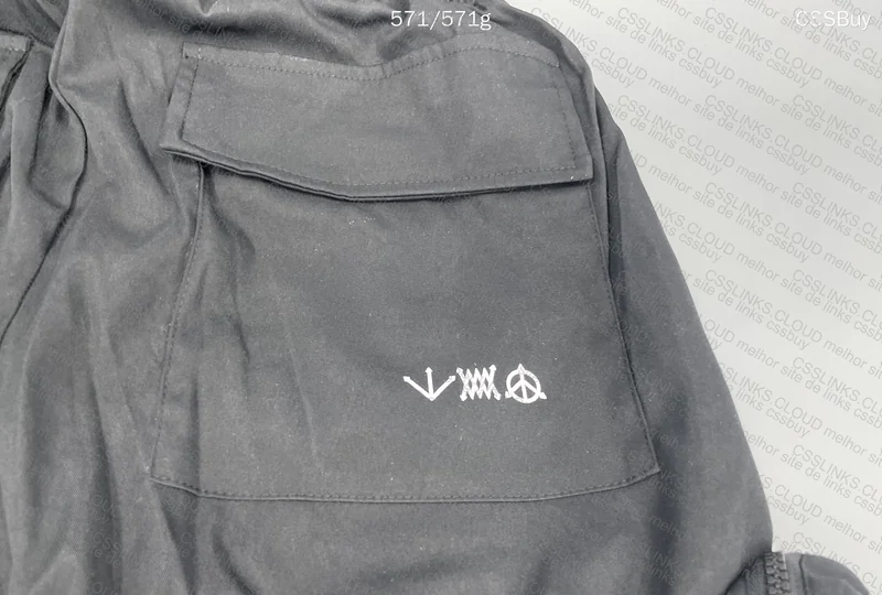 Cargo Pants with Many Pockets 5