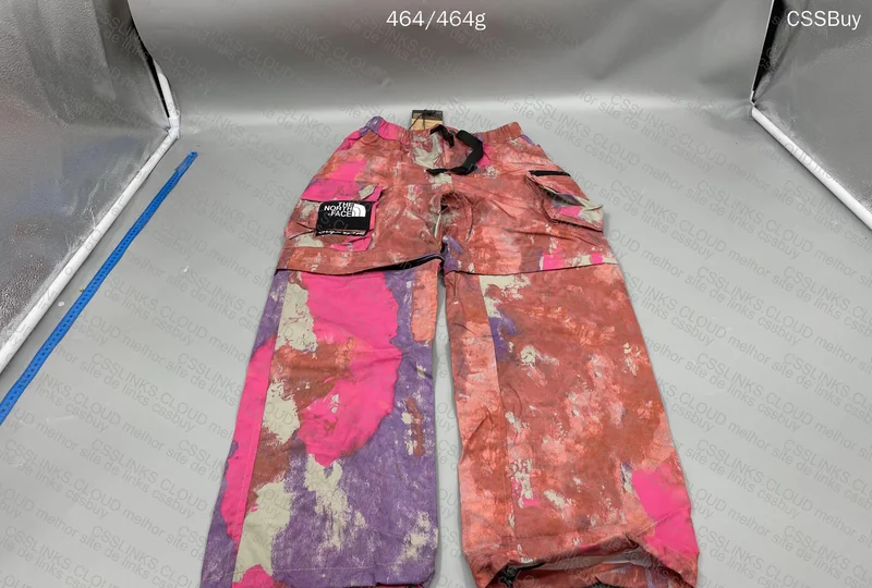 Supreme X The North Face 2-in-1 Cargo Pants (Convertible to Shorts)