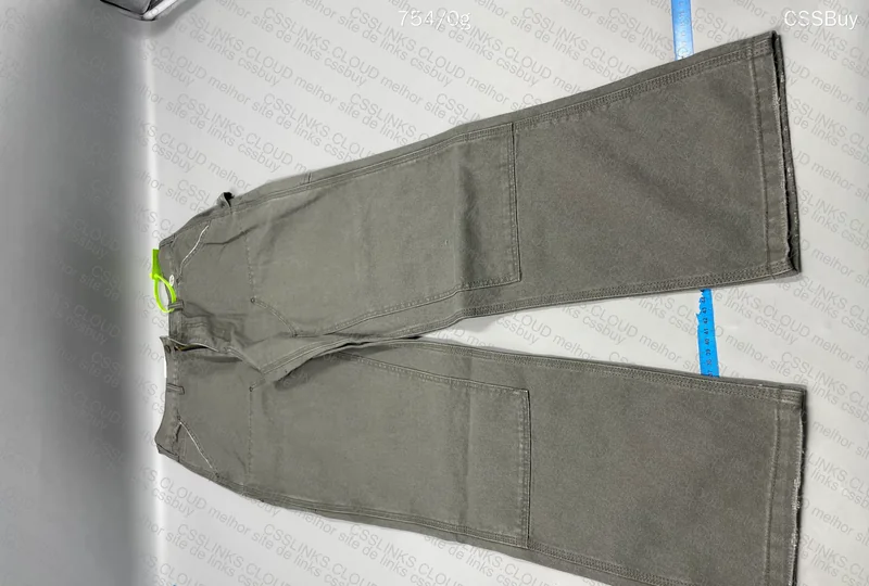 Carhartt Cargo Pants 2