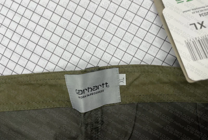 Carhartt Cargo Pants 2