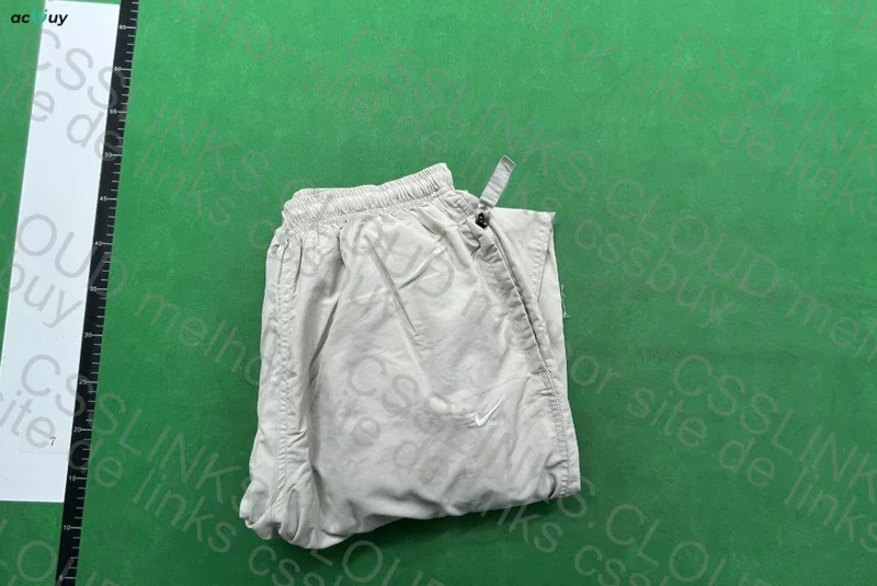 Nike Windbreaker Pants 4