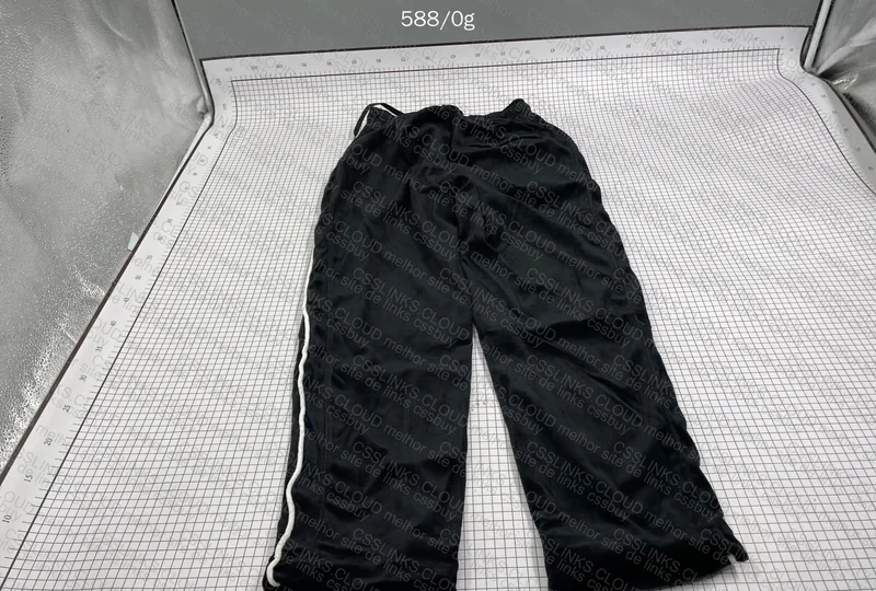 Corteiz Velvet Pants 3