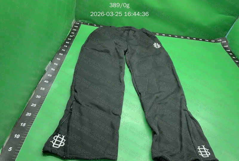Calça de Moletom x Suvene 2