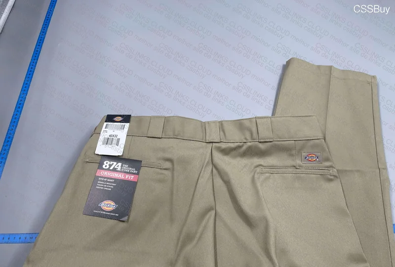 Dickies 874 / Khaki Pants 2