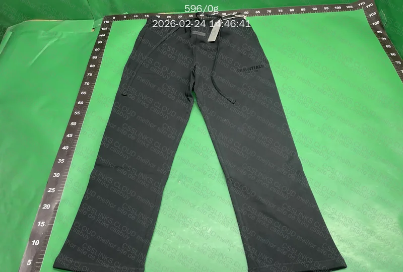 Calça Essentials 2