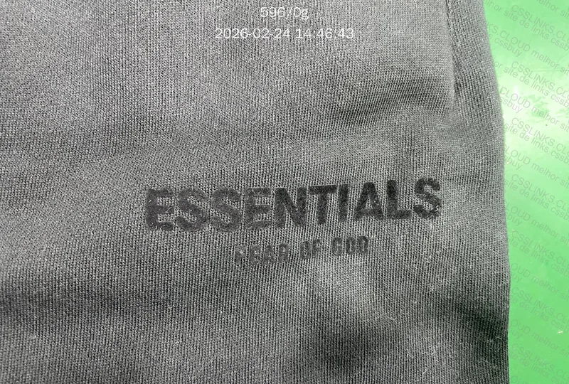Calça Essentials 3