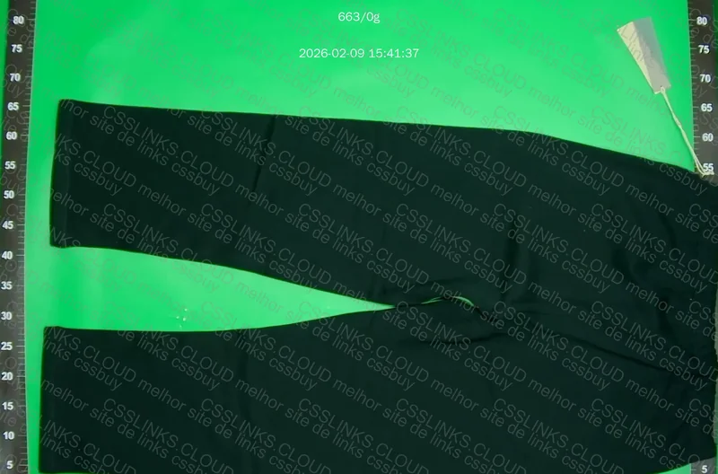 Calça Essentials Black 2