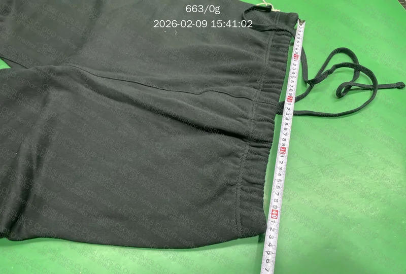 Calça Essentials Black 3