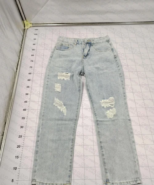 Light Blue Jeans 3