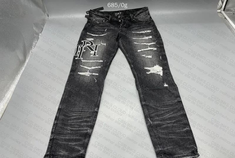 Amiri Jeans 4