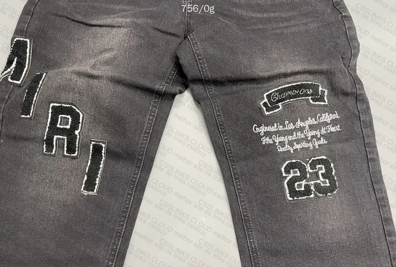 Amiri Jeans 3