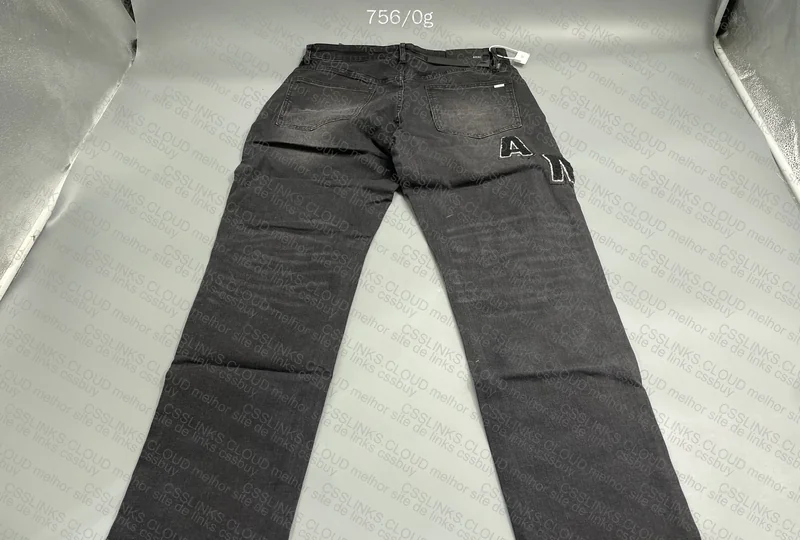 Amiri Jeans 4