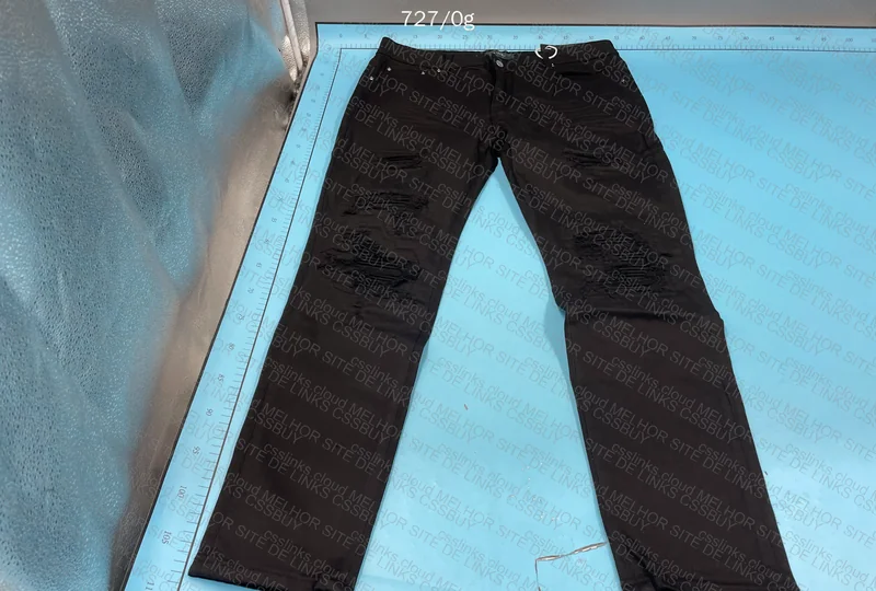 Amiri Jeans 2