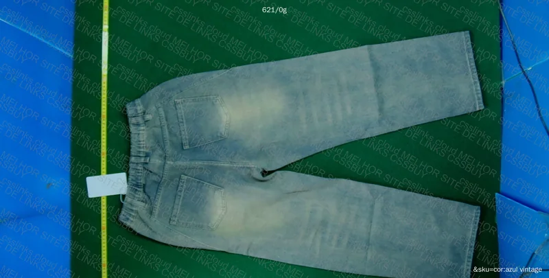 Baggy Jeans with Wash 2