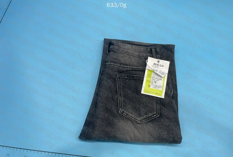 Baggy Jeans + Measurements