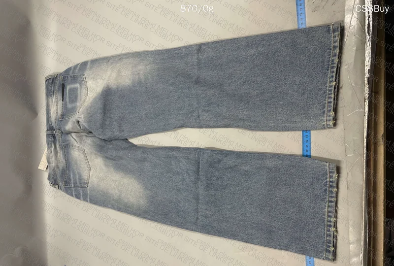 Essentials Jeans 4
