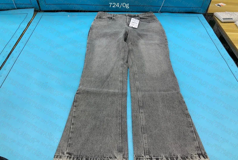 Zara Flare Jeans (with measurements) 2